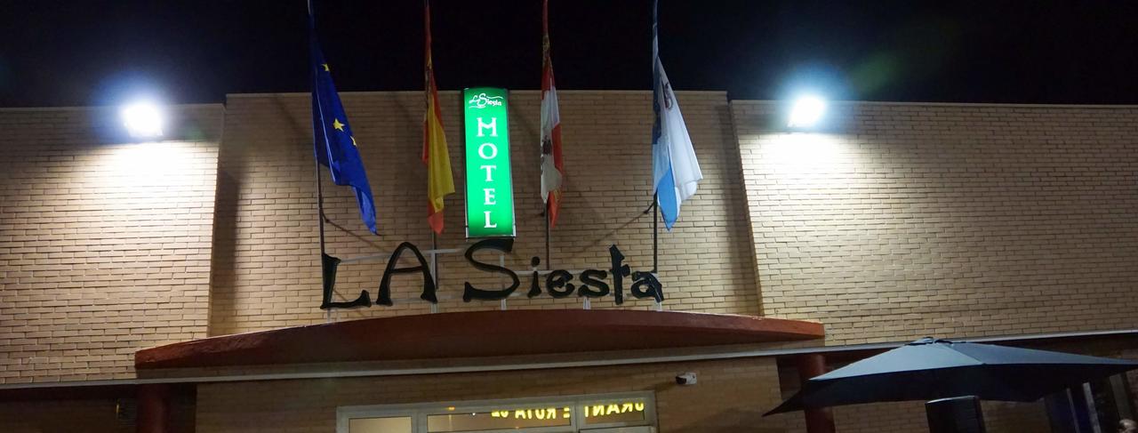 La Siesta Motel Villamarciel Bagian luar foto