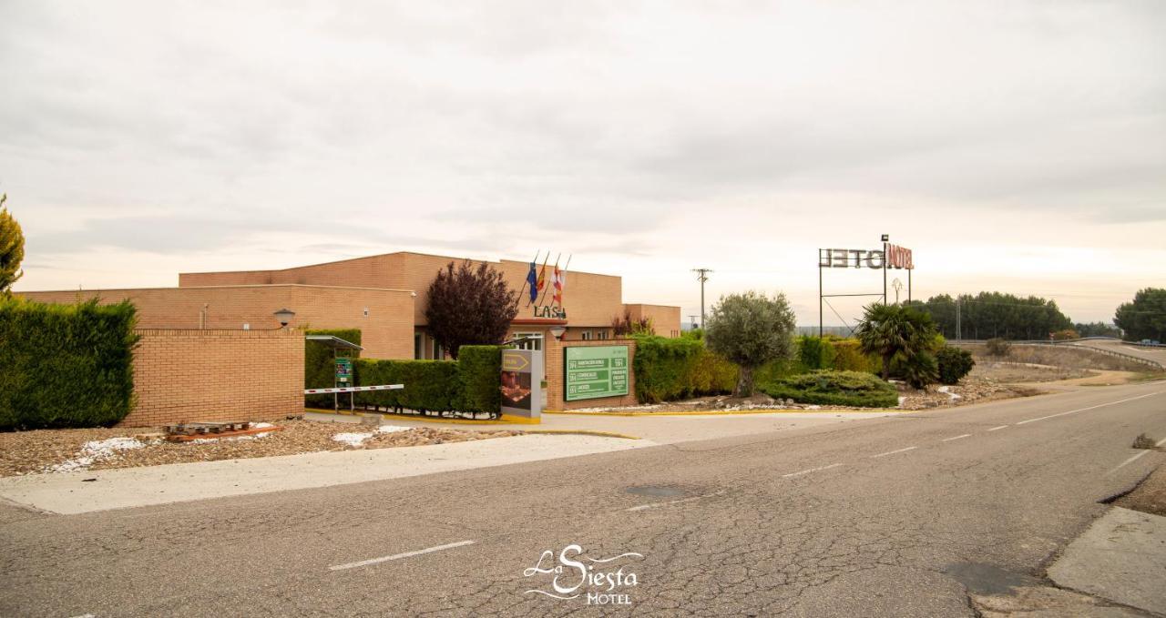 La Siesta Motel Villamarciel Bagian luar foto